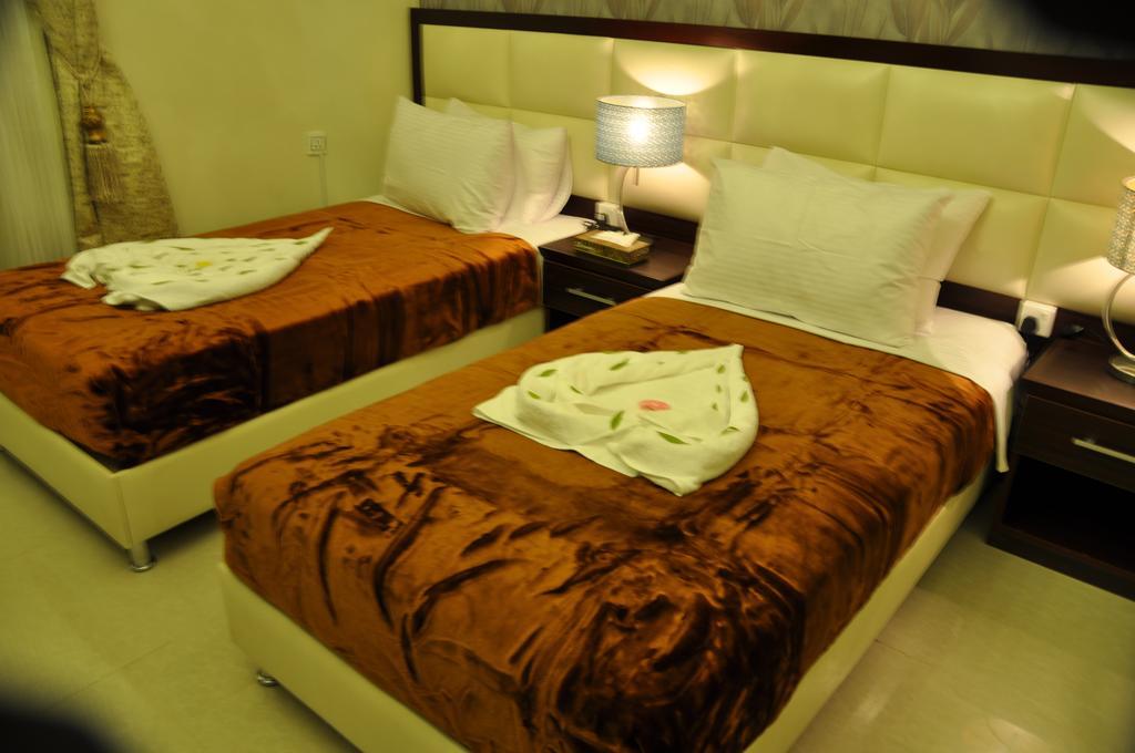 Al Bustan Crown Hotel 2 Arar Rum bild