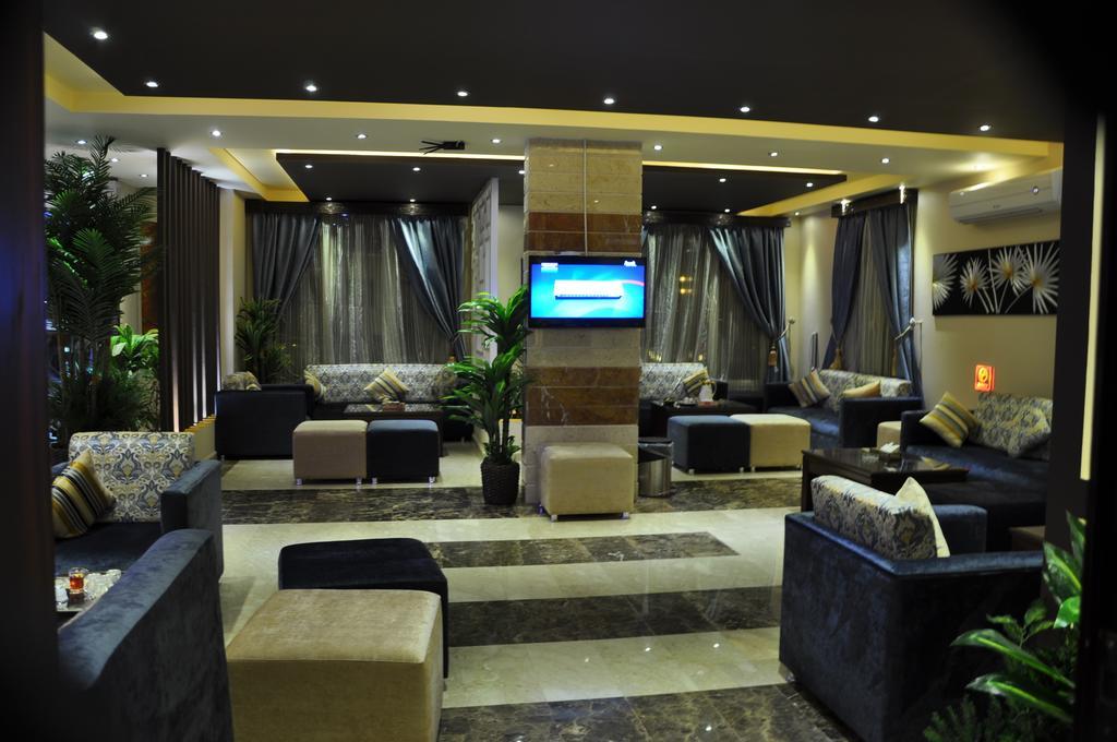 Al Bustan Crown Hotel 2 Arar Exteriör bild